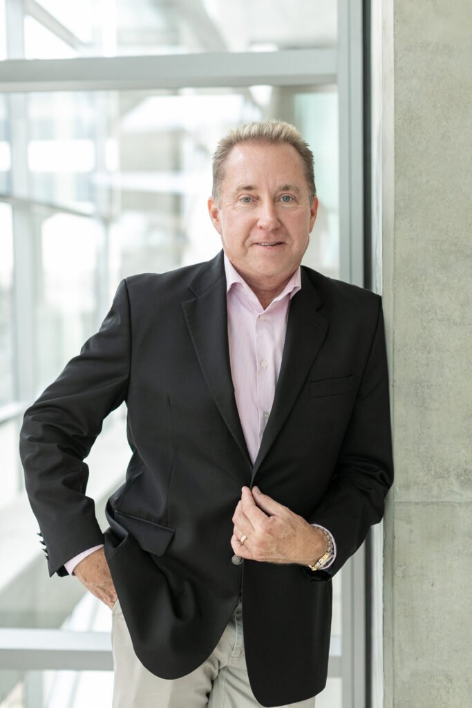 Second portrait of Eric Hutter